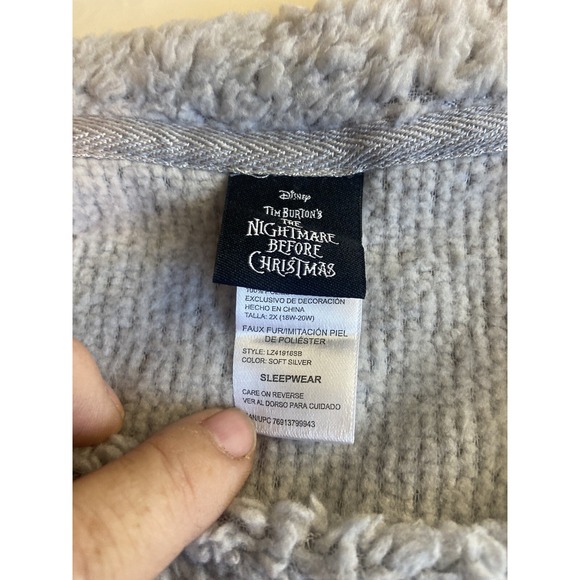 The Nightmare Before Christmas Disney Fleece‎ Sleepwear Shirt Woman's Size 2XL - Picture 8 of 10